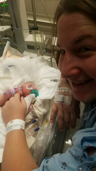 nicu-baby-with-mother