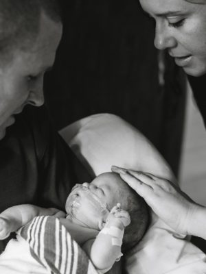 BraveOnes family photo of Hendrix and his parents