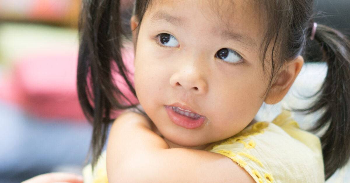 Tics y trastornos de tics lo que los padres deben saber CHOC