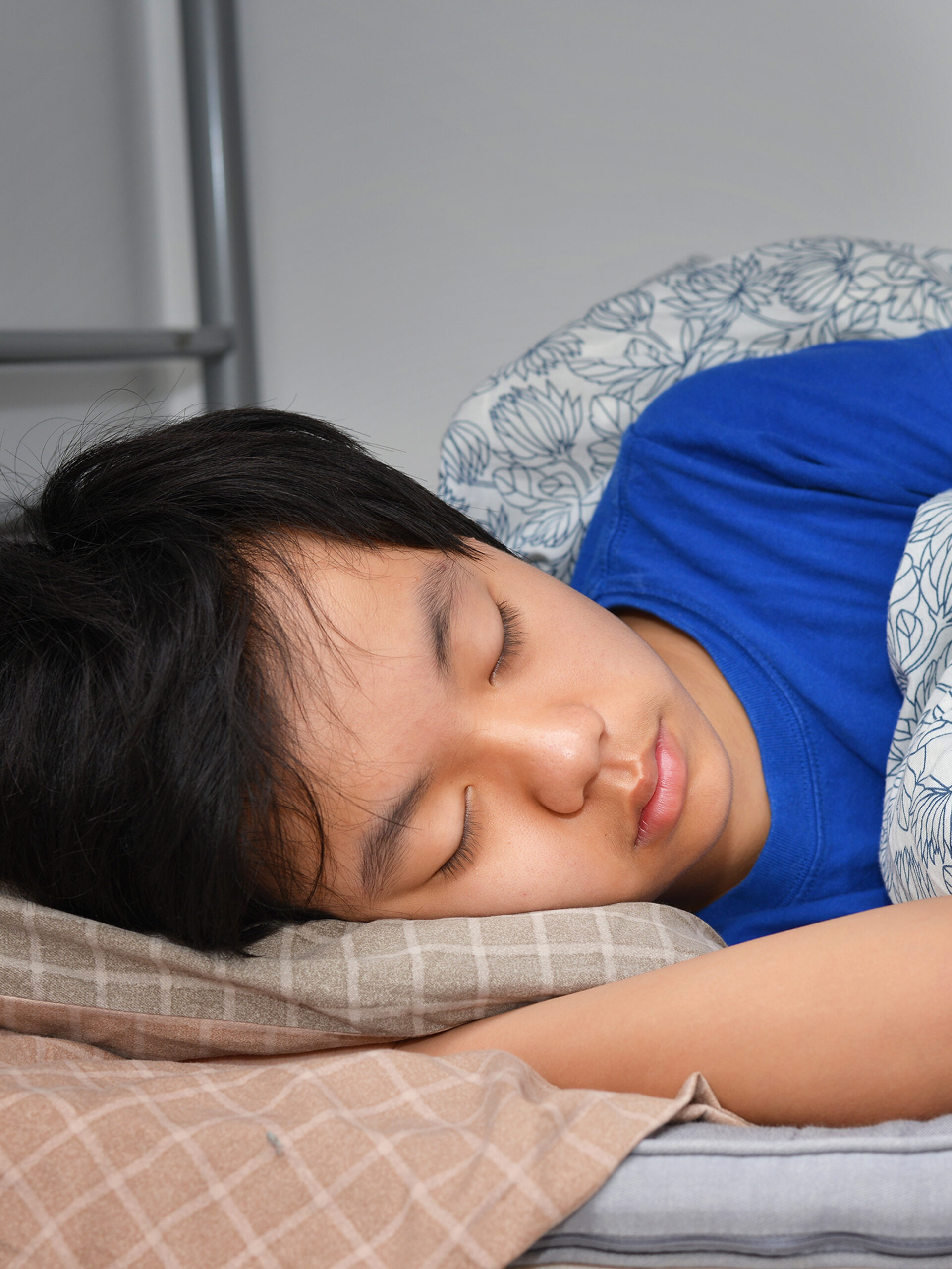 Teen sleeping - tips for adjusting your child's sleep schedule before school starts from CHOC