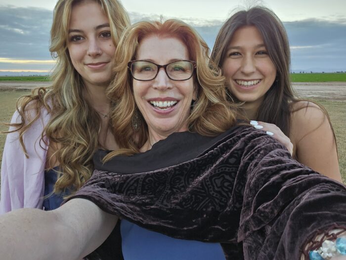 The Borchard girls—Zoe, her sister, and mom, Nicole.