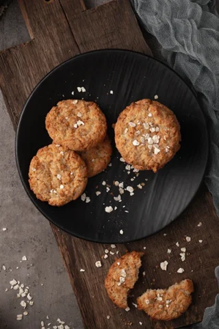 Tahini Oatmeal Cookies