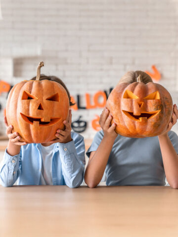 What parents should know about artificial food dyes this Halloween and natural alternatives to try